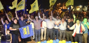 Acto del PLRA apoyando la candidatura del Dr. Meza Bría